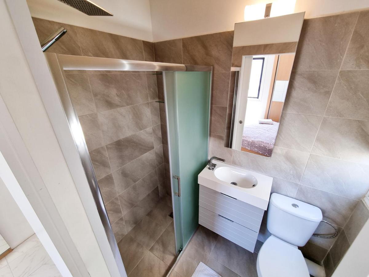 Cheer Up City Apartment, Near To The Finikoudes Beach Larnaca Exteriér fotografie